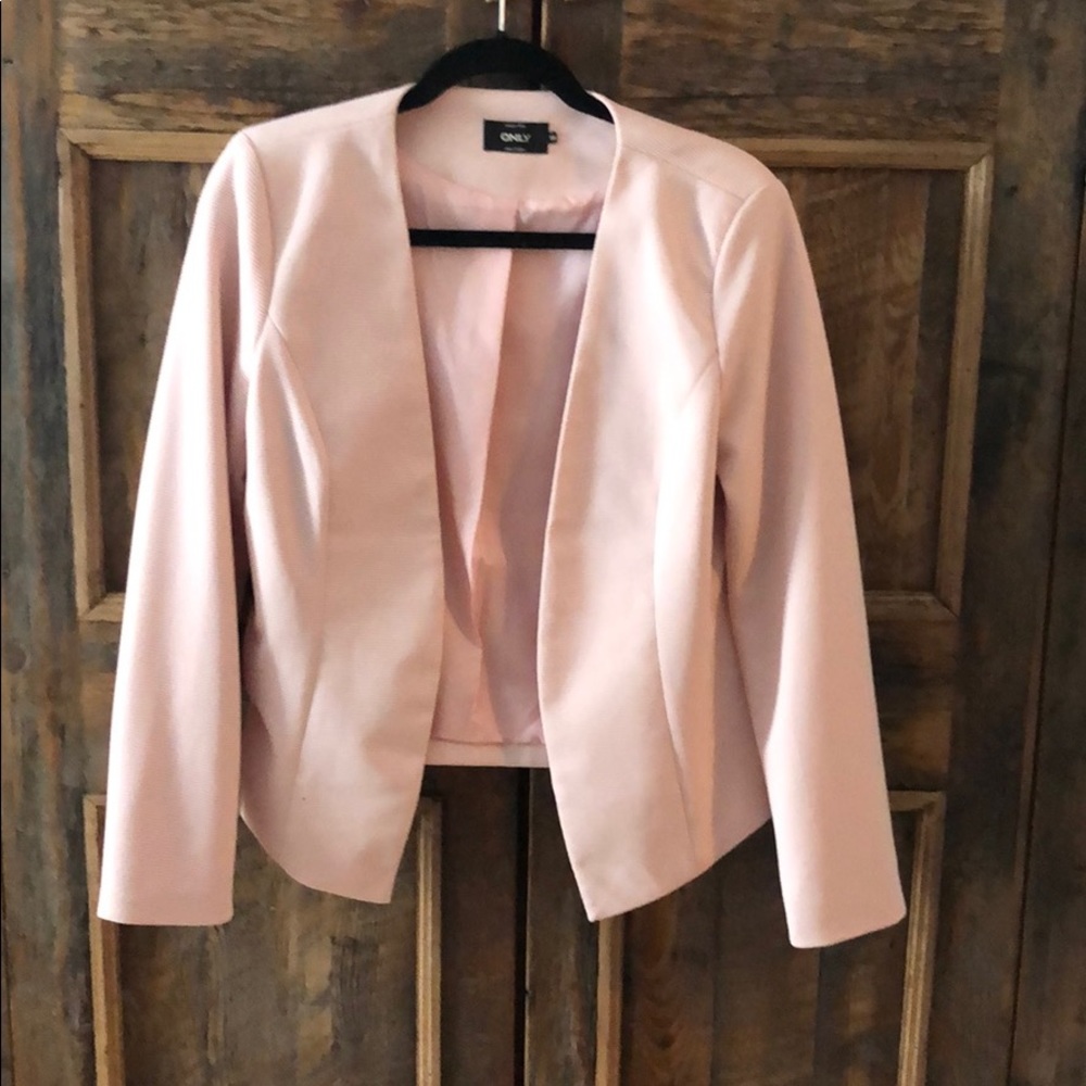 Pink jacket. Size 38